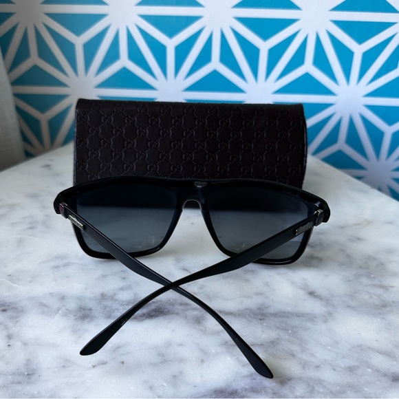 Gucci Men’s Sunglasses, Black - Picture 2 of 4